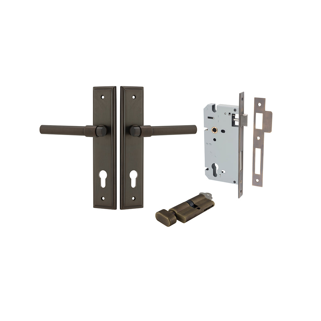 Helsinki Lever - Stepped Backplate Signature Brass / Entrance / Entrance Kit (Key-Thumb)
