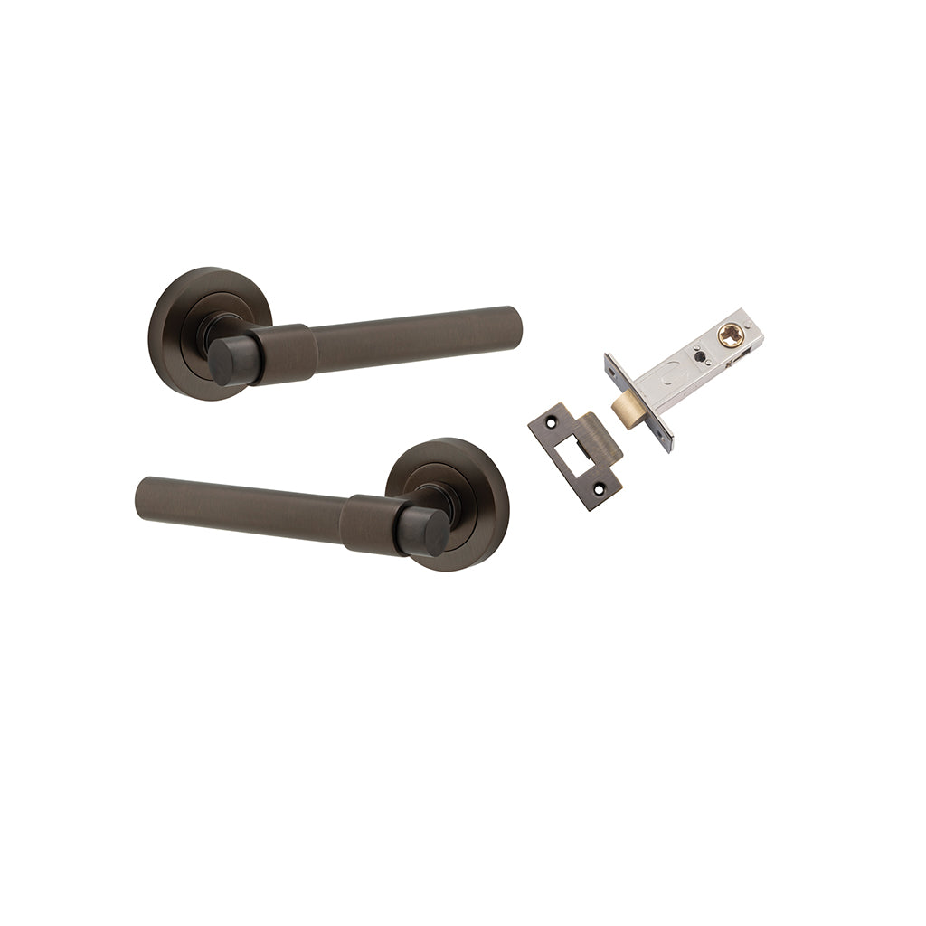 Helsinki Lever - Round Rose Signature Brass / Passage / Passage Kit