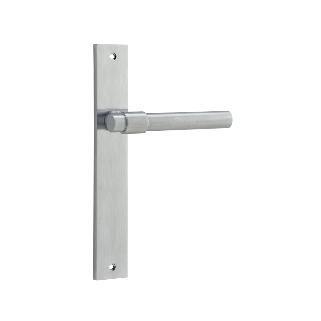 Helsinki Lever - Rectangular Backplate Brushed Chrome / Passage / Lever Set Only