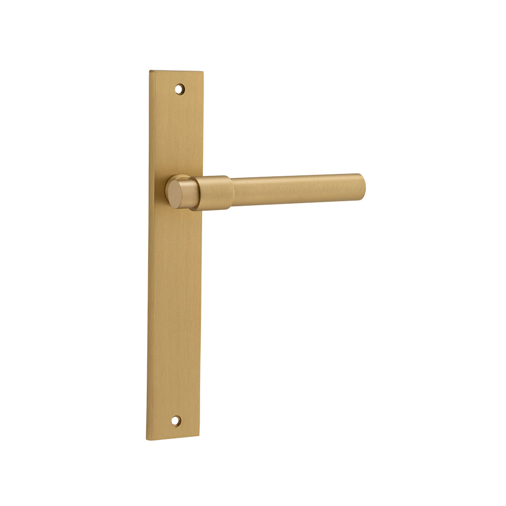 Helsinki Lever - Rectangular Backplate Brushed Brass / Passage / Lever Set Only