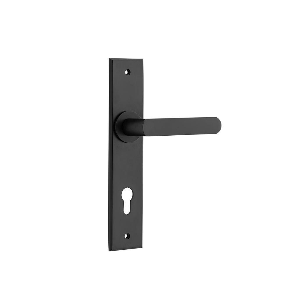 Osaka Lever - Chamfered Backplate Matt Black / Entrance / Lever Set Only