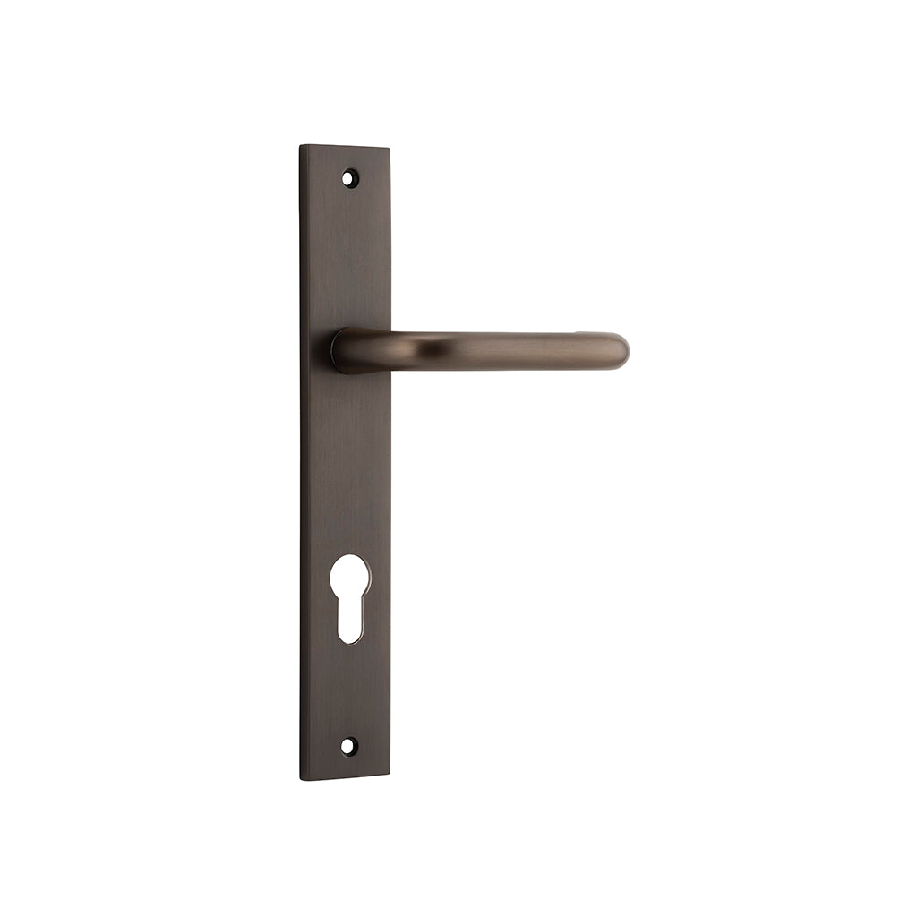 Oslo Lever - Rectangular Backplate Signature Brass / Entrance / Lever Set Only