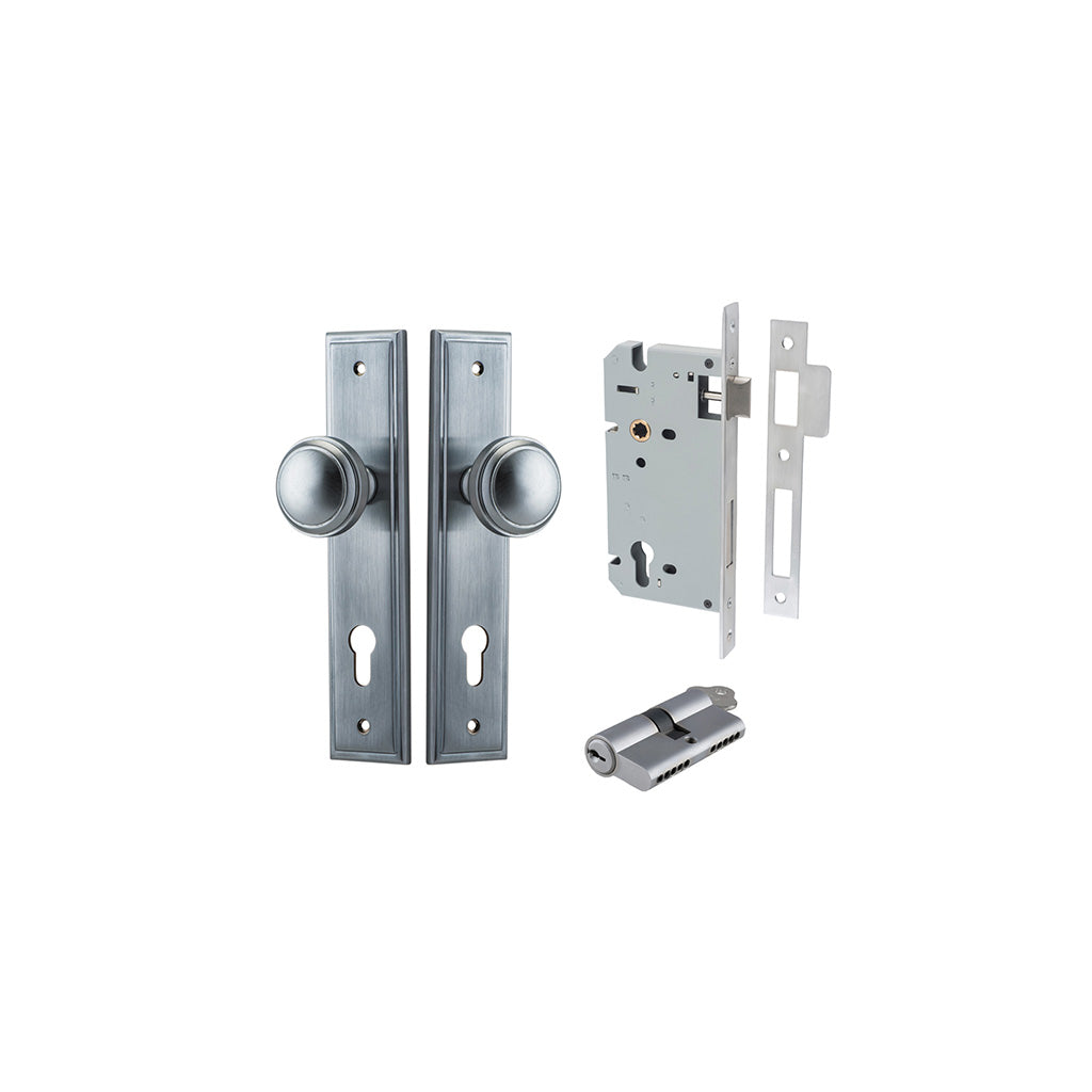 Paddington Knob - Stepped Backplate Brushed Chrome / Entrance / Entrance Kit Dual Function (Key-Key)