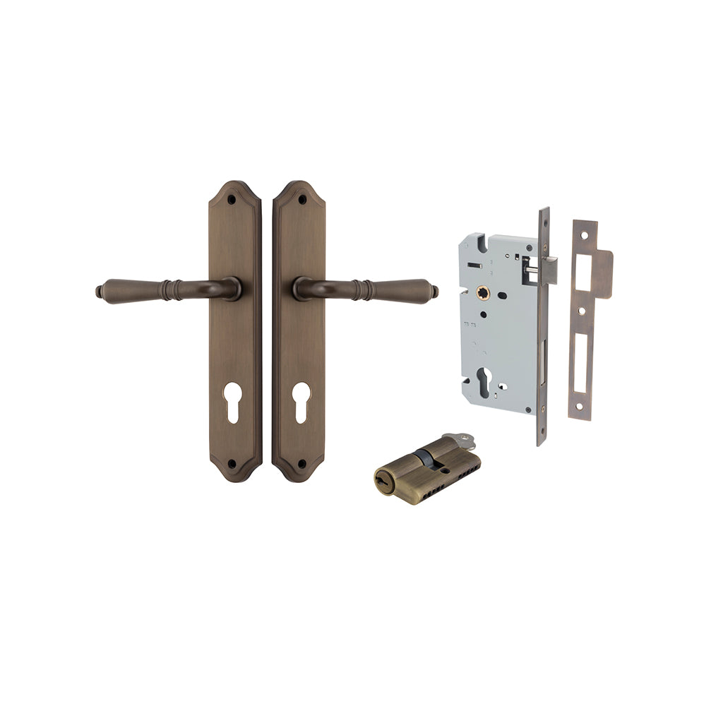 Sarlat Lever - Shouldered Backplate Signature Brass / Entrance / Entrance Kit Dual Function (Key-Key)