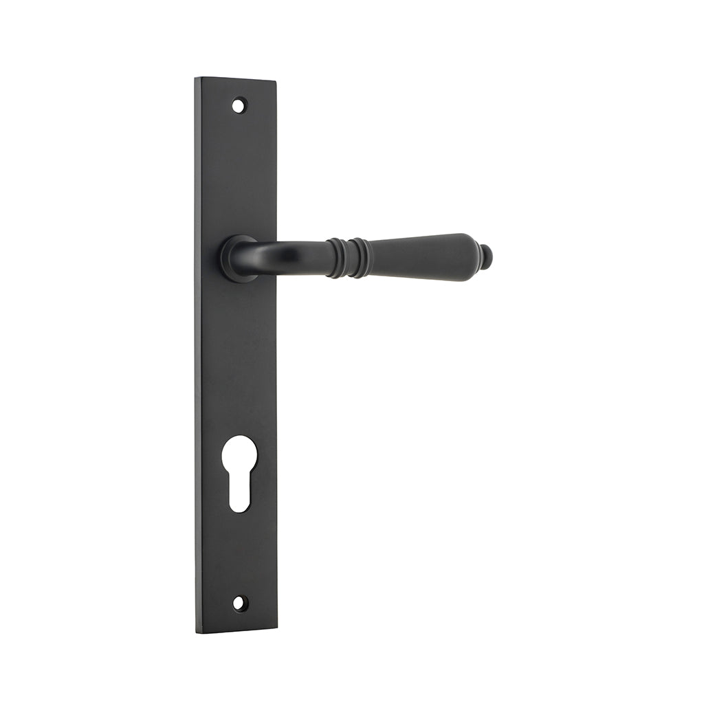 Sarlat Lever - Rectangular Backplate Matt Black / Entrance / Lever Set Only