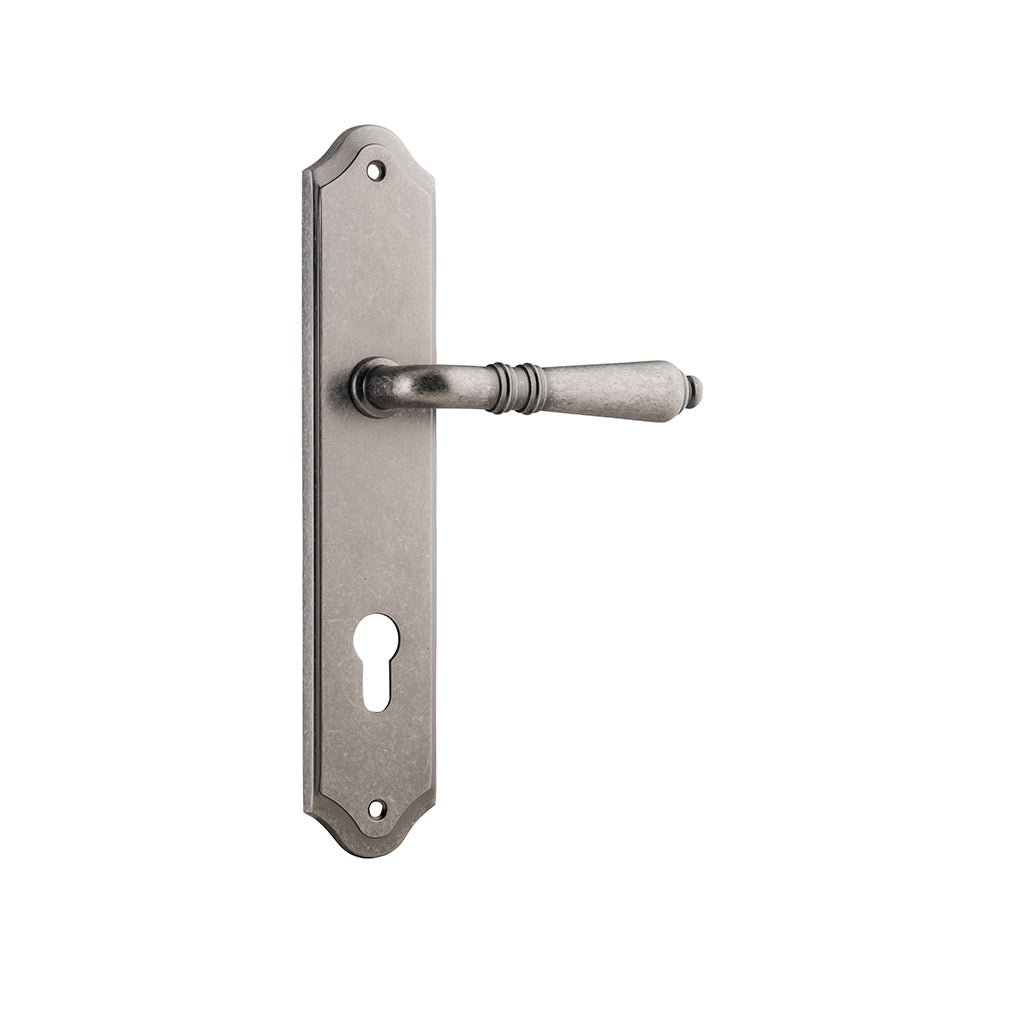 Sarlat Lever - Shouldered Backplate Distressed Nickel / Entrance / Lever Set Only