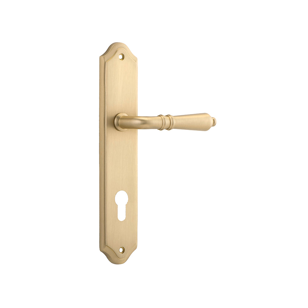 Sarlat Lever - Shouldered Backplate Brushed Brass / Entrance / Lever Set Only