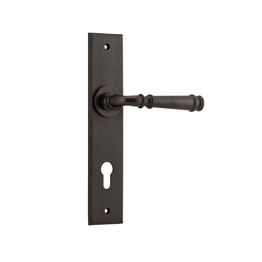 Verona Lever - Chamfered Backplate Signature Brass / Entrance / Lever Set Only