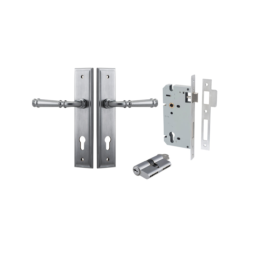 Verona Lever - Stepped Backplate Brushed Chrome / Entrance / Entrance Kit Dual Function (Key-Key)