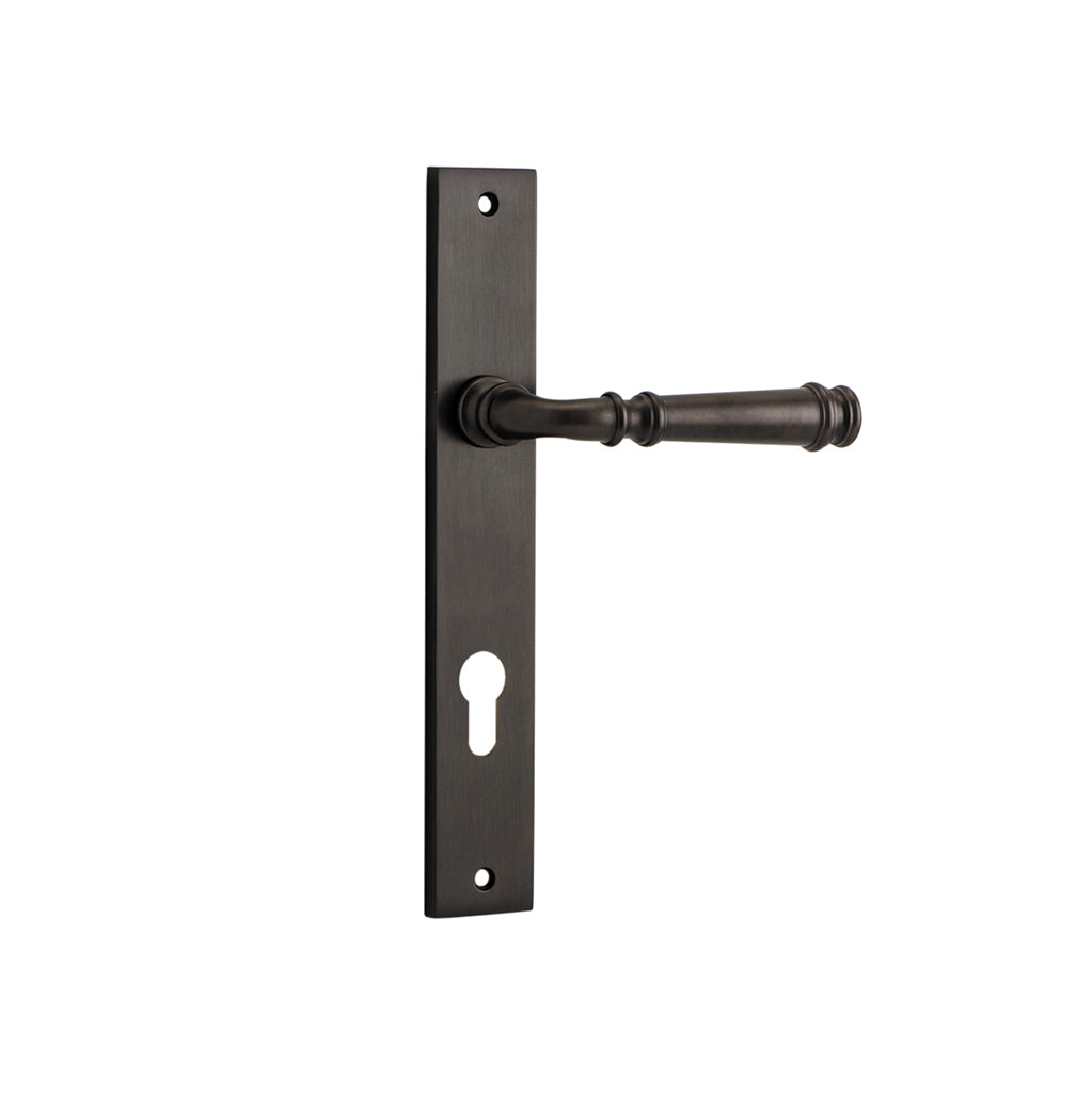Verona Lever - Rectangular Backplate Signature Brass / Entrance / Lever Set Only