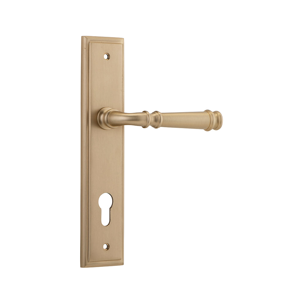 Verona Lever - Stepped Backplate Brushed Brass / Entrance / Lever Set Only